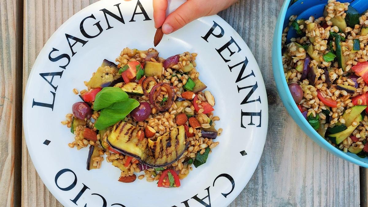 Speltsalade met gegrilde groenten